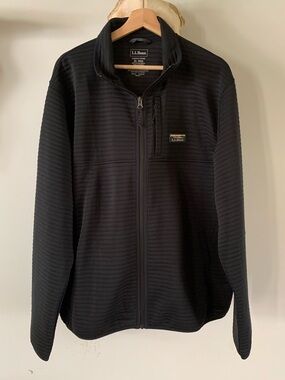 L.L. Bean Men’s Black Ribbed Full-Zip Fleece Jacket